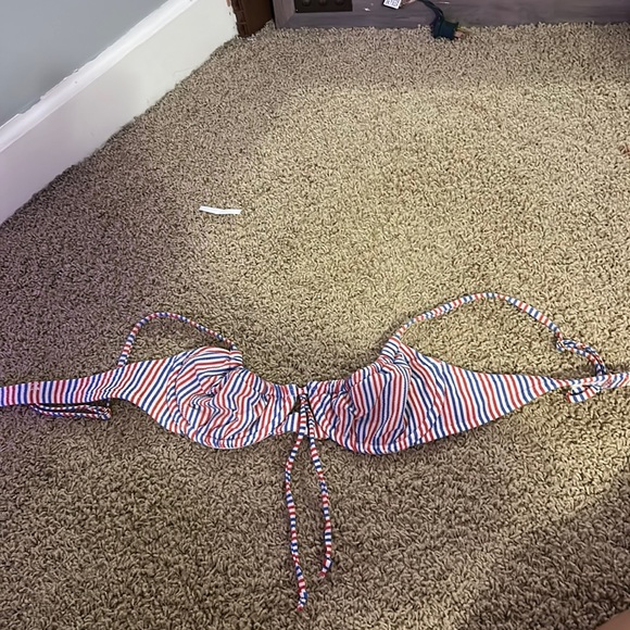 Bathing suit top - Picture 1 of 1